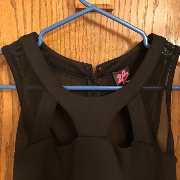 2B Bebe Dress - Picture 2 of 7